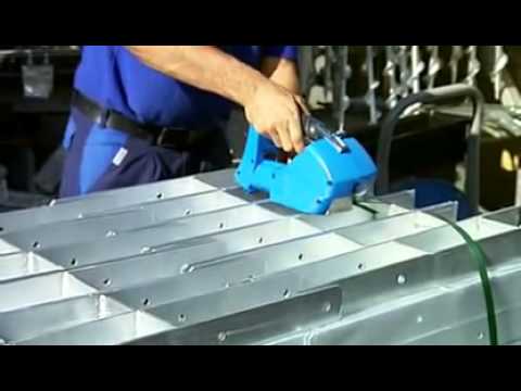 Titan Strapping Tool Battery Powered